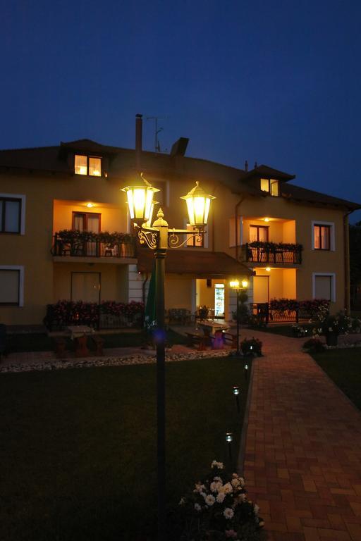 Ferienwohnung Szerencsemak Panzio Kehidakustány Exterior foto
